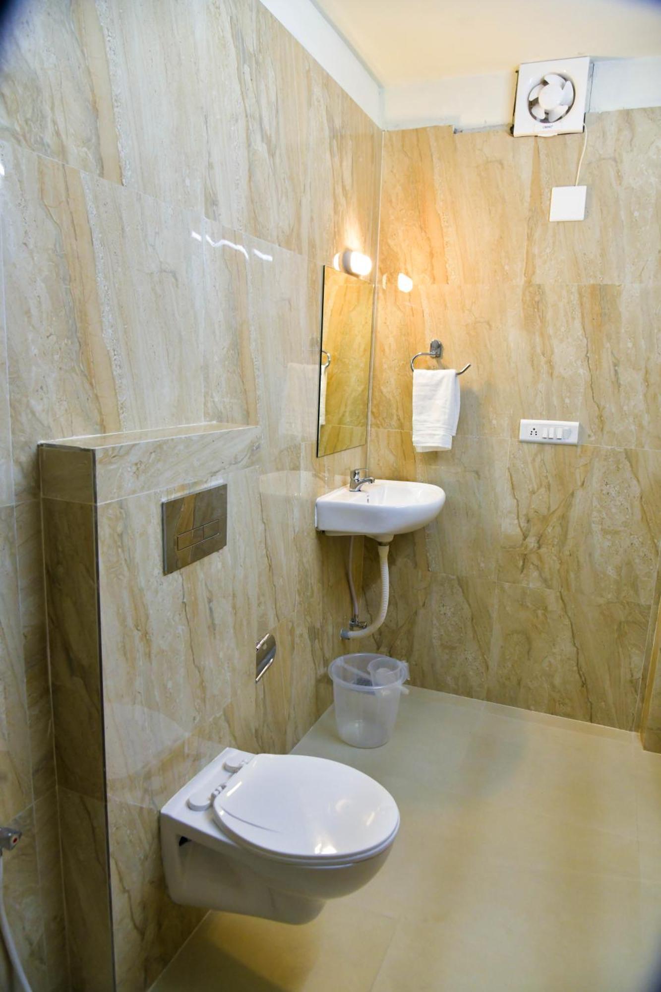 Hotel Ashooka Inn Gandhinagar Exterior foto