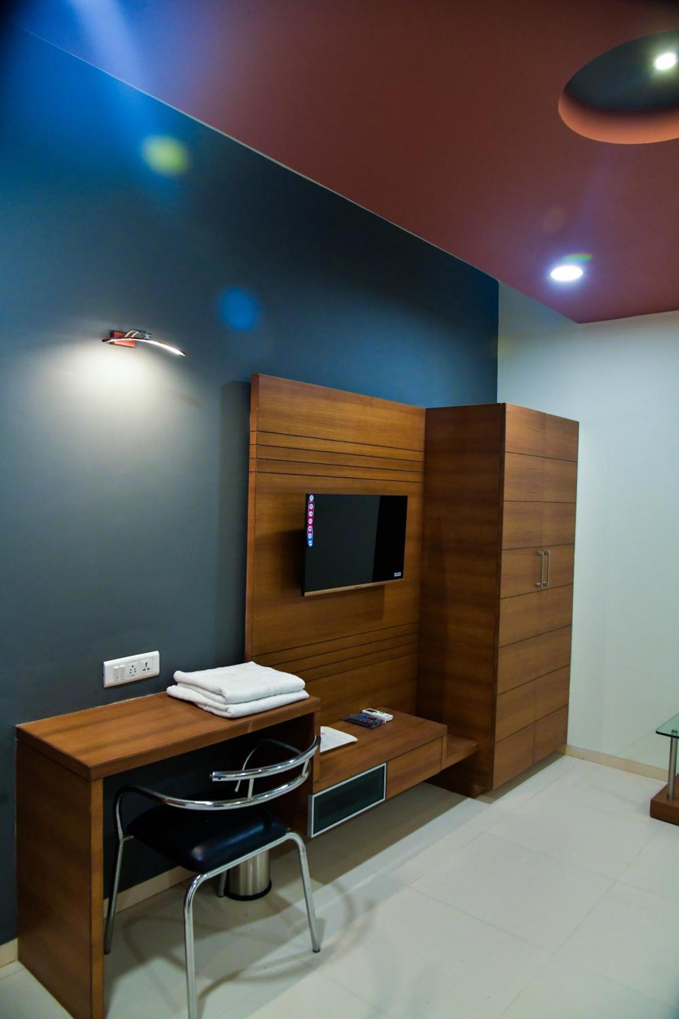 Hotel Ashooka Inn Gandhinagar Exterior foto